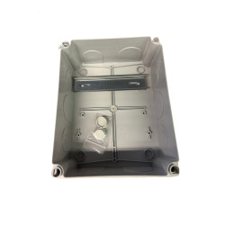 63518.20100S6 zásuvková kombinácia osadená ELEKTRIUM - garážová