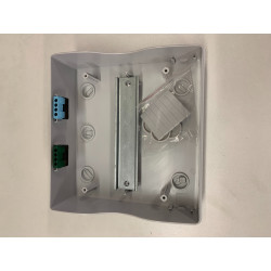 Rozvodnica 8 modulov, IP65, so svorkovnicou